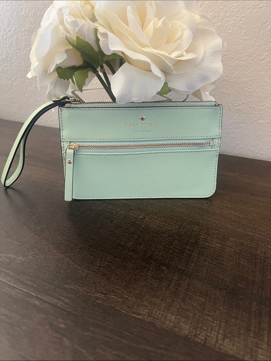 kate spade Handbags - kate spade Mikas Pond Bee Mint Green Wristlet